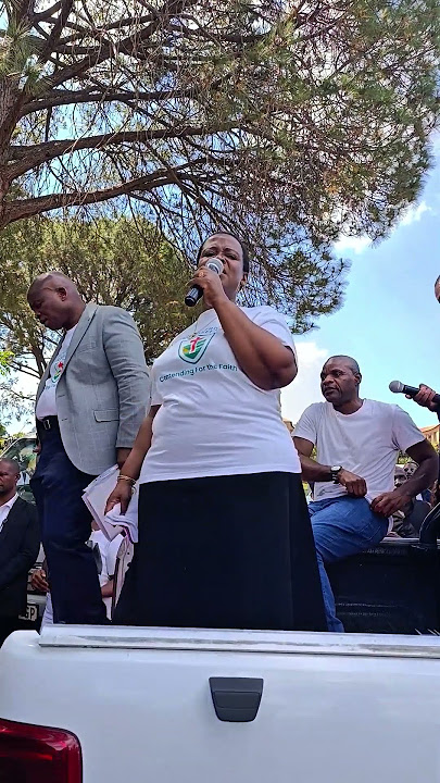 Pastor Mukhuba singing live