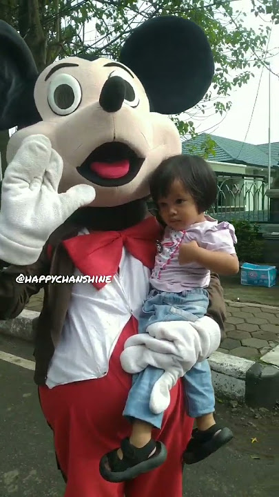 badut mickey mouse | happychanshine