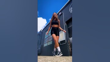Thumbnail of Easy Charleston Dance Tutorial 😱🔥 Best Shuffle Dance Tutorial 2023 on Friendships Song