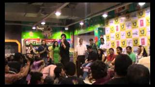 Harshit Saxena singing "Haal E Dil" with Emraan & Jacqueline