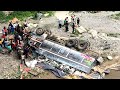 Dangerous Idiots Operator Dump Trucks at Works / Best Bigest Truck Fails Compilation 2022