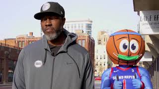 Buckets A Bout Town Pay It Forward Edition With Ben Wallace