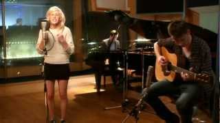 Video thumbnail of "Ellie Goulding - Lights (Acoustic Version) LIVE Performance HD"