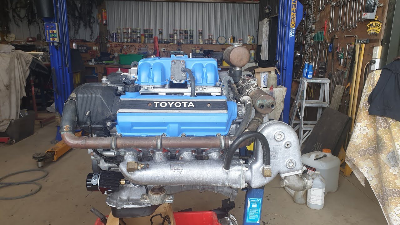 1uz Jetboat prep - The blue engine - YouTube
