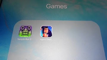 Agent Dash Vs Temple Run 2