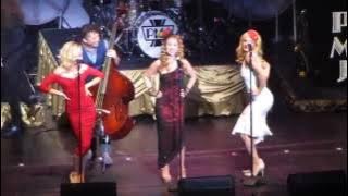 Postmodern Jukebox - All About That Bass (Haley Reinhart/Casey Abrams/Morgan James/Ariana Savalas)