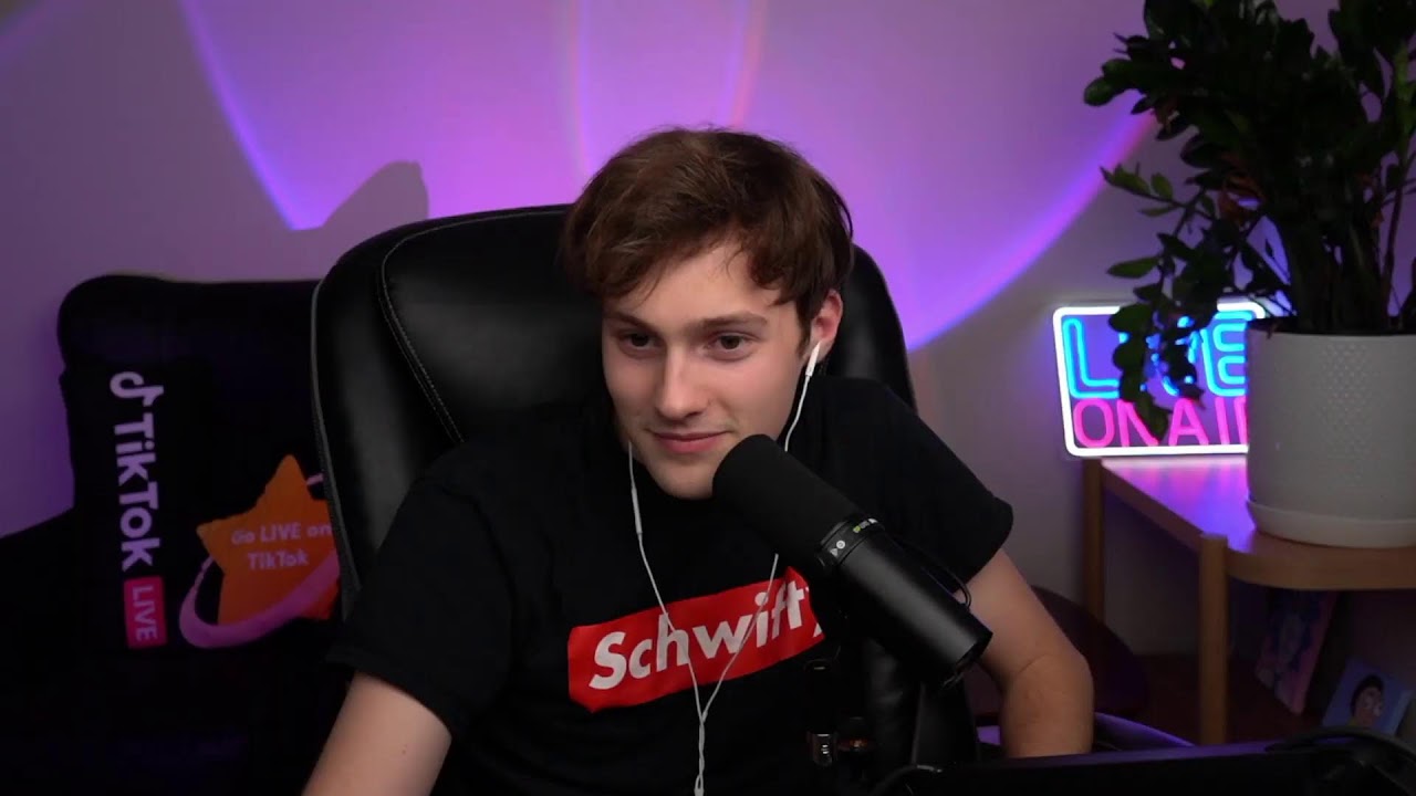 Parker Debates Trump supporters LIVE