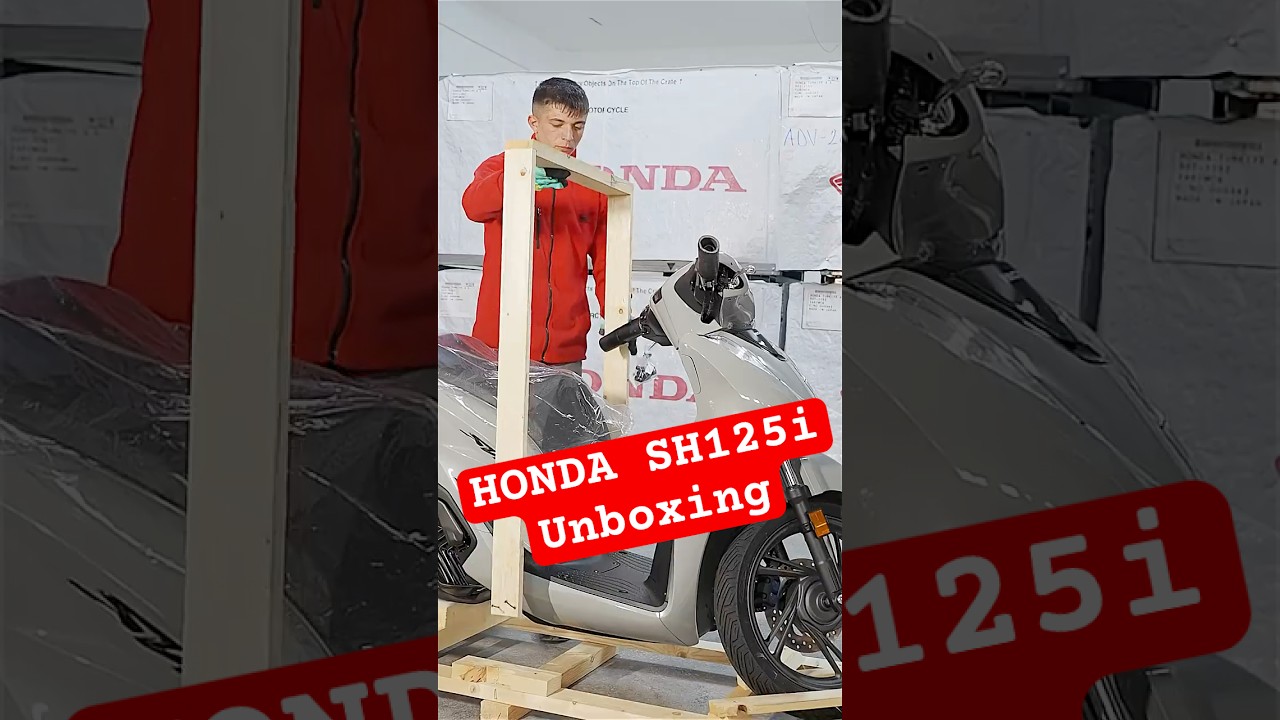 2025 HONDA SH125i UNBOXING