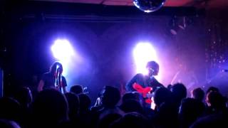 THE VIEW - TRAGIC MAGIC - LIVE AT BETHNAL GREEN WORKING MENS CLUB LONDON 27/11/10