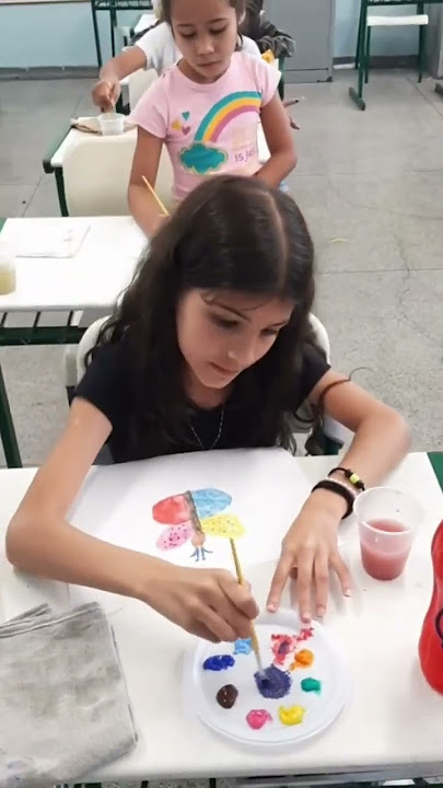 Turma da Monica Chiquinho e Rosinha❤ Colorir Desenhos da Turma da Mônica  Crianças brincando Cartoons 