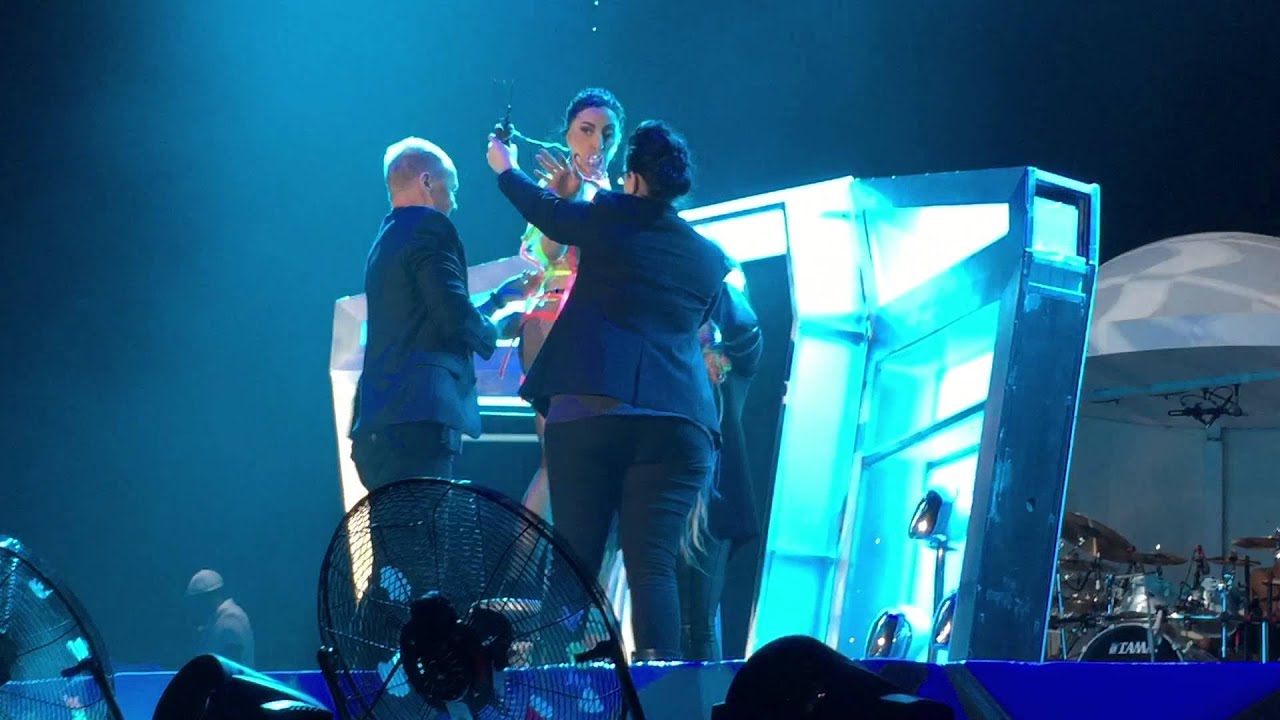 Lady Gaga's artRAVE: The ARTPOP Ball Tour Barcelona - Ratchet