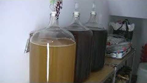 Making Wine at Home From Kits - Part 3+ - The Secondary Ferm