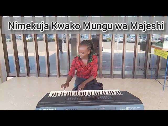 Nimekuja Kwako Mungu wa Majeshi (Keyboard Performance) class=