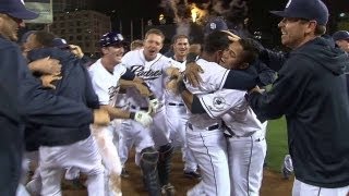 Guzman delivers a walk-off single in the 17th
