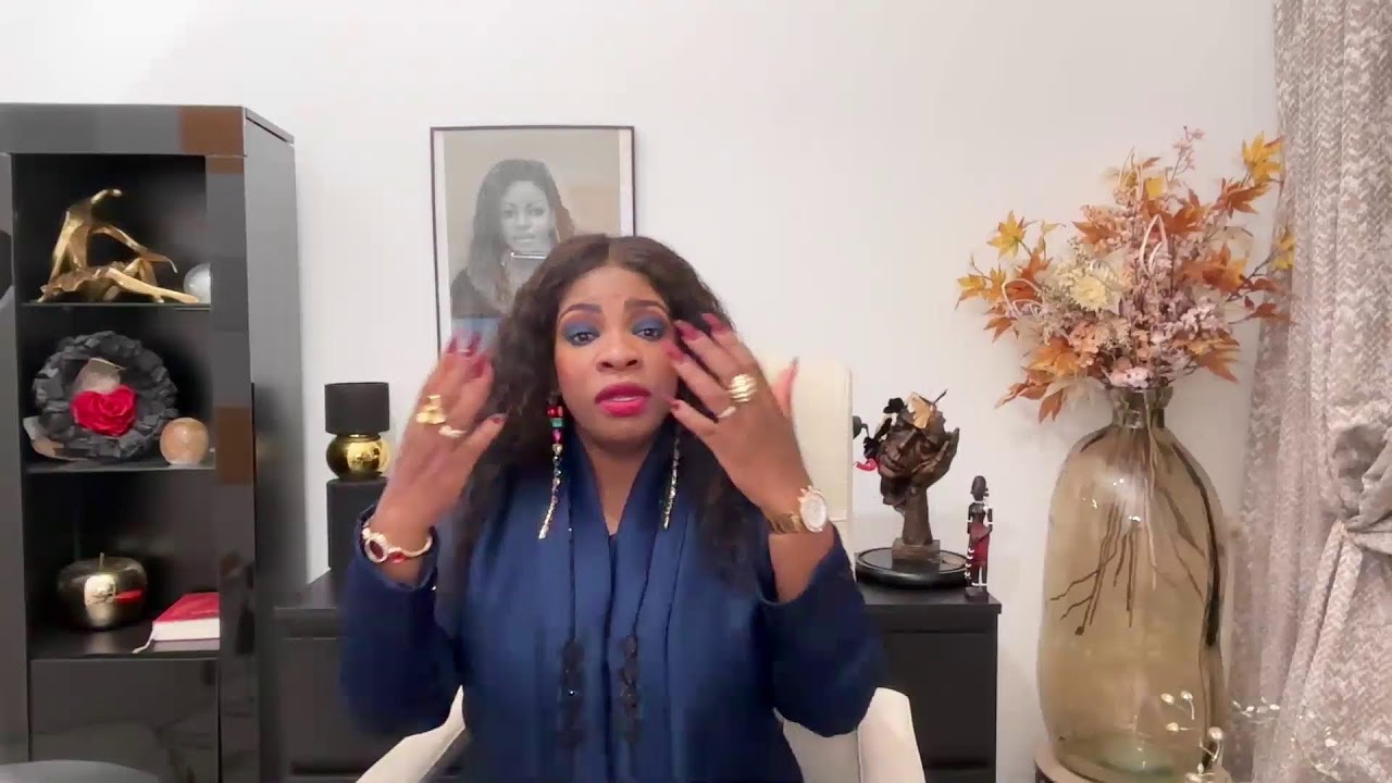 MA PETITE SOEUR NE ME PARLE PAS PCQ JE NE SUIS MARIER