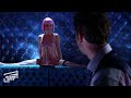 Natalie Portman does the splits