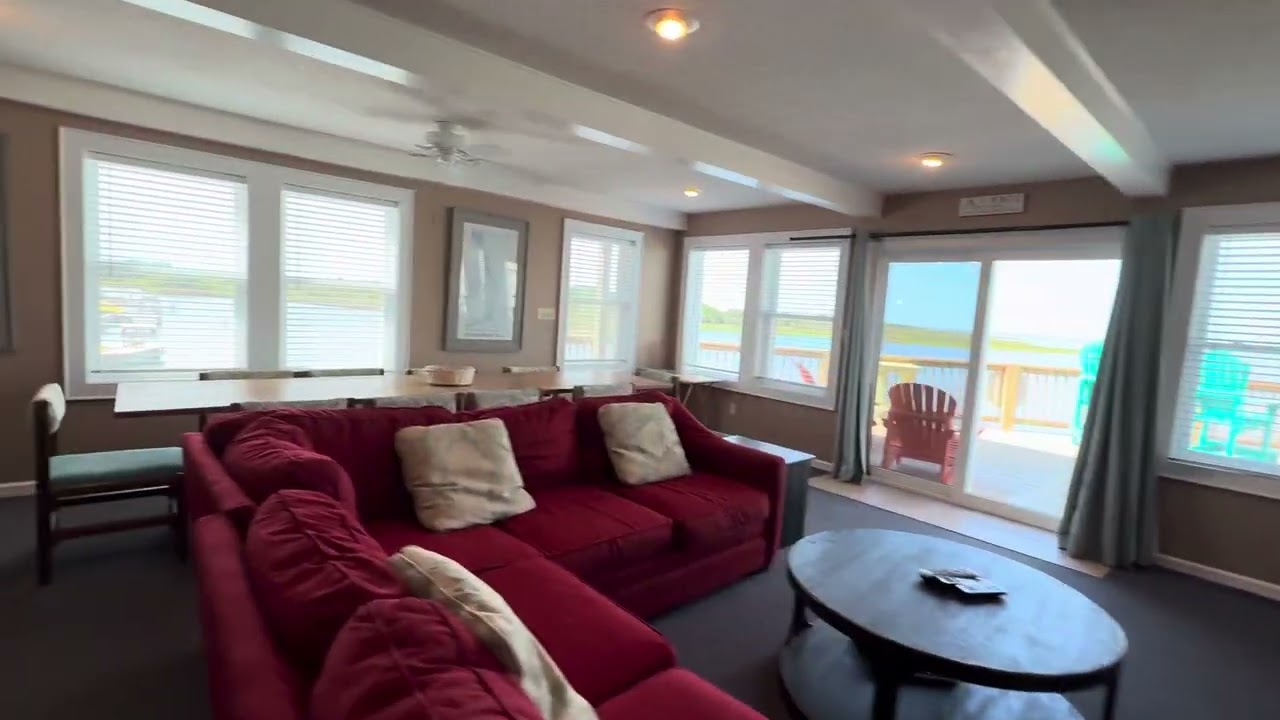 39164 S Albacore Lane-Soundfront in Avon NC