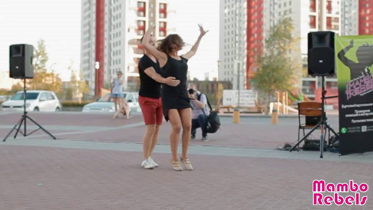 Elena Burilova, Alexander Sheludkov salsa dancing European district
