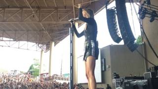 Video thumbnail of "Kelsea Ballerini- Unapologetically"