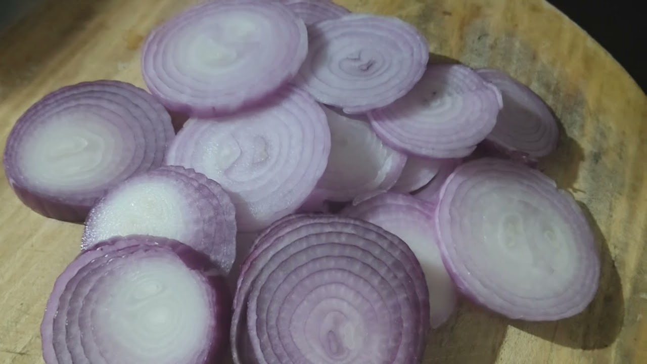"Crispy Onion Pakoras: Festival Special Evening Snack 