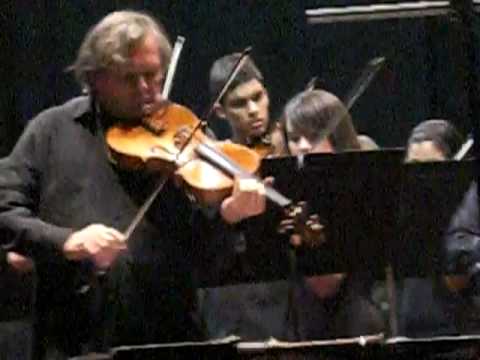 Frank di Polo y la Orquesta de Cuerdas juveniles d...