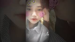 Hôm Nay Mình Chị 13 Nha Mn . Ngày Mai Mn Muốn Mình Đăng Về Team Anh Thời Đại Hay Trang And Vinh