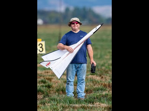 6' R/C rocket glider flying on 17 second burn H-13 longburn motor