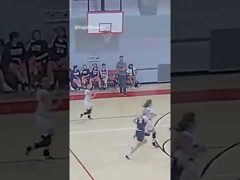 That was supposed to be a pass 😅 Alexandra Smith | Rosehill Christian School, TX #hoops #basketball