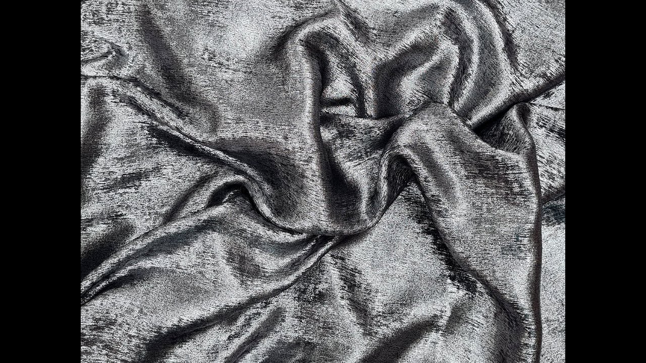 Серебряная блестящая ткань г-002