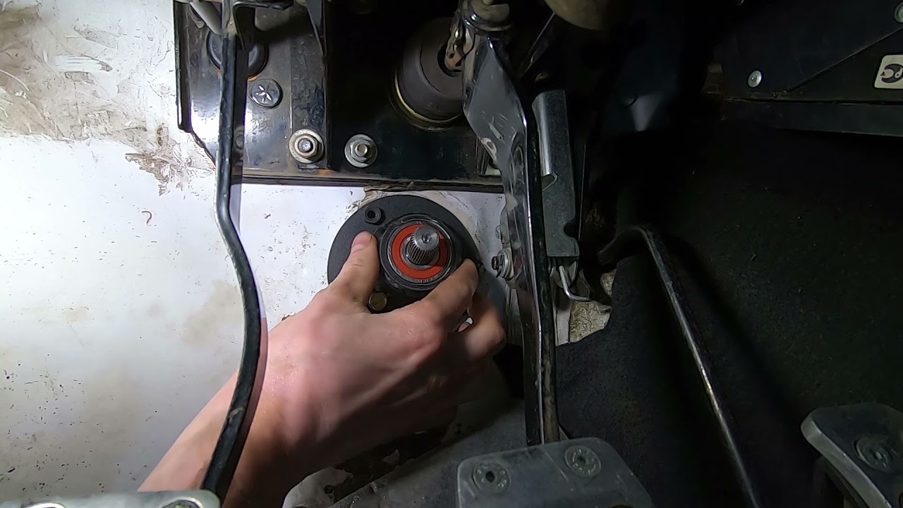 Установка опорного подшипника от комплекта рулевой рейки Toyota на ВАЗ ...