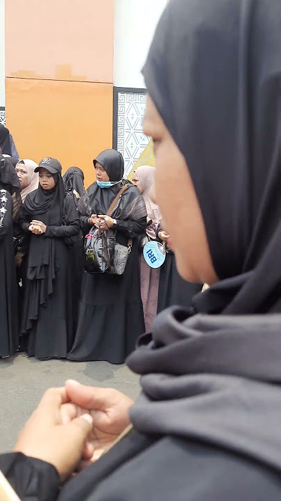 Para Pecinta Ustadzah Halimah Alaydrus
