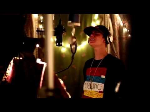 Justin Bieber - Making of BELIEVE - Beauty and the Beat