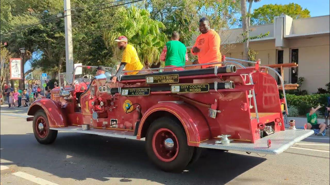 Cocoa City Council in the 2024 Cocoa/Rockledge Holiday Parade YouTube