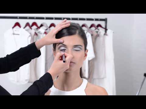 Видео: 4 способа нанесения макияжа глаз в стиле 1960-х годов
