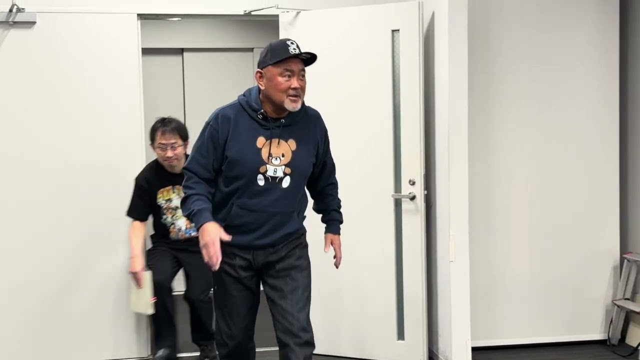 シャイニング・ウィザード級の対話術!? デル開発の「AI武藤敬司」が