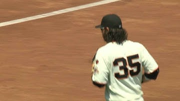 PHI@SF: Posey fields bunt to start tough double play