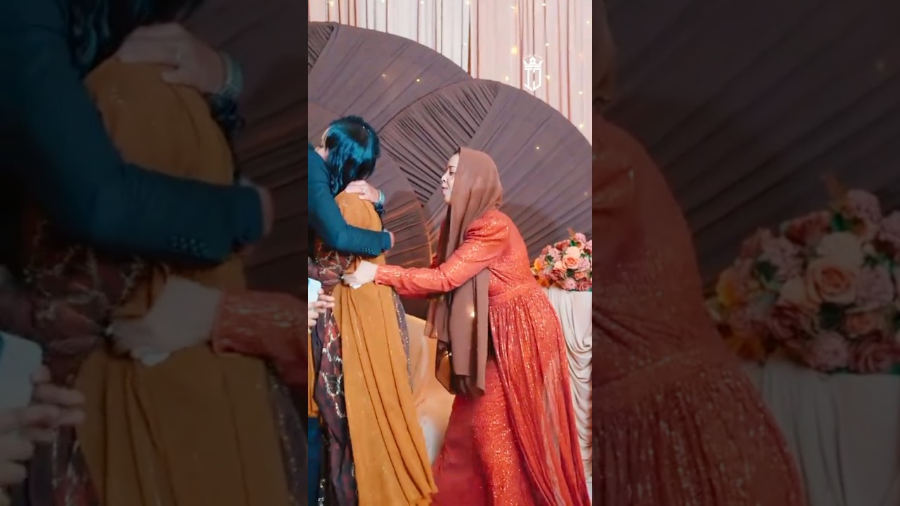 Tonton Gabadh Ka Xanaaqday Lamaanihi Arooskawedding di YouTube Tonton Gabadh Ka Xanaaqday Lamaanihi Arooskawedding di YouTube