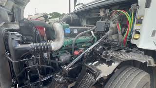 2011 VOLVO VNL64T300 For Sale