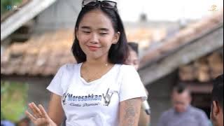 ES LILIN - COVER SINKA XUN BL MUSIK LIVE IN CIRINTEN