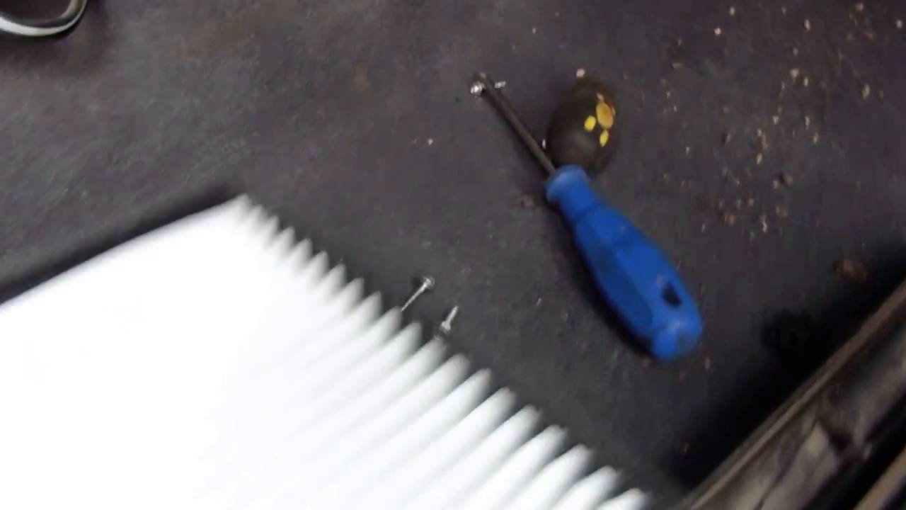 замена фильтра салона шевролет лачетти