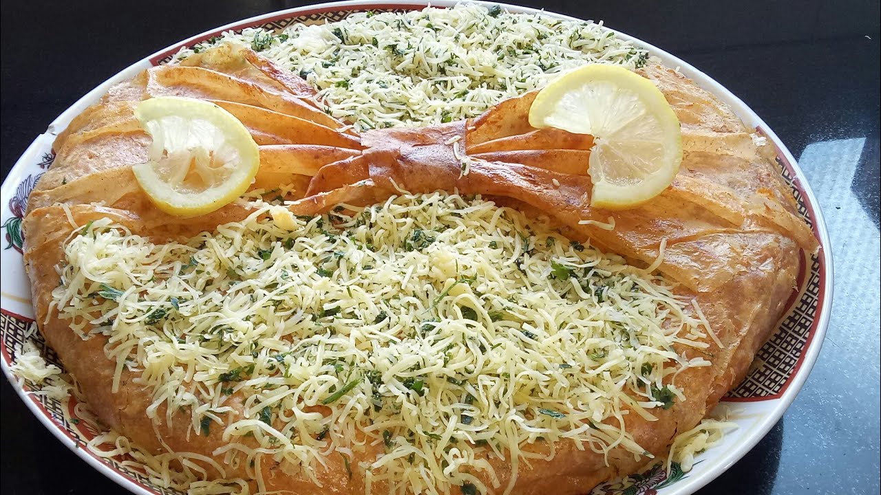 غذاء سهل ولذيذ جدا بسطيلة مالحة ميكست روعة دغيا كتوجد والحشوة لذيذة بزاف بزاف مع عصير الحامض المنعش