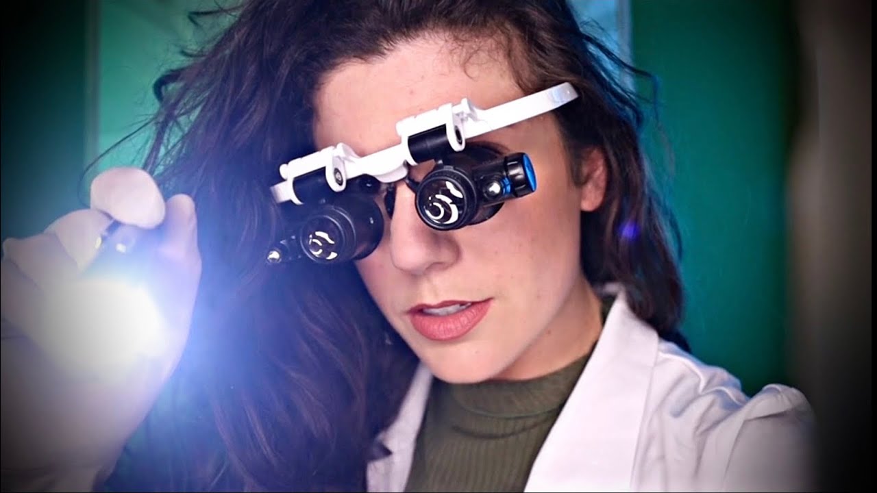 ASMR | EXAME OTOSCÓPIO DETALHADO NO OUVIDO 