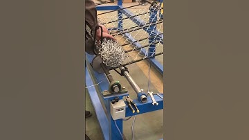 How to use the chain link fencing rolling machine +86 182 3048 9099