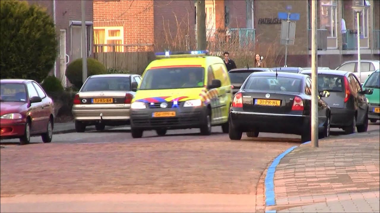 A1 AMBU 18-181 18-340 / PRIO 1 POLITIE 18-2139 REANIMATIE KLEINE WAAL PAPENDRECHT