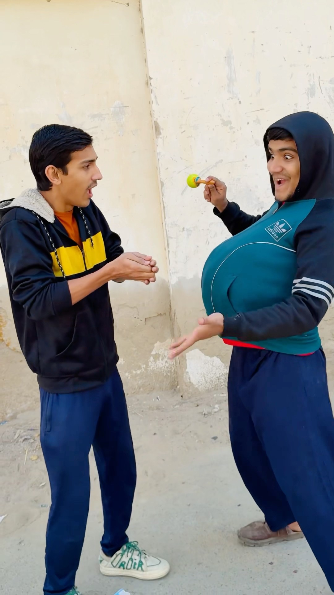 Secret ? Inside His Fist ?|