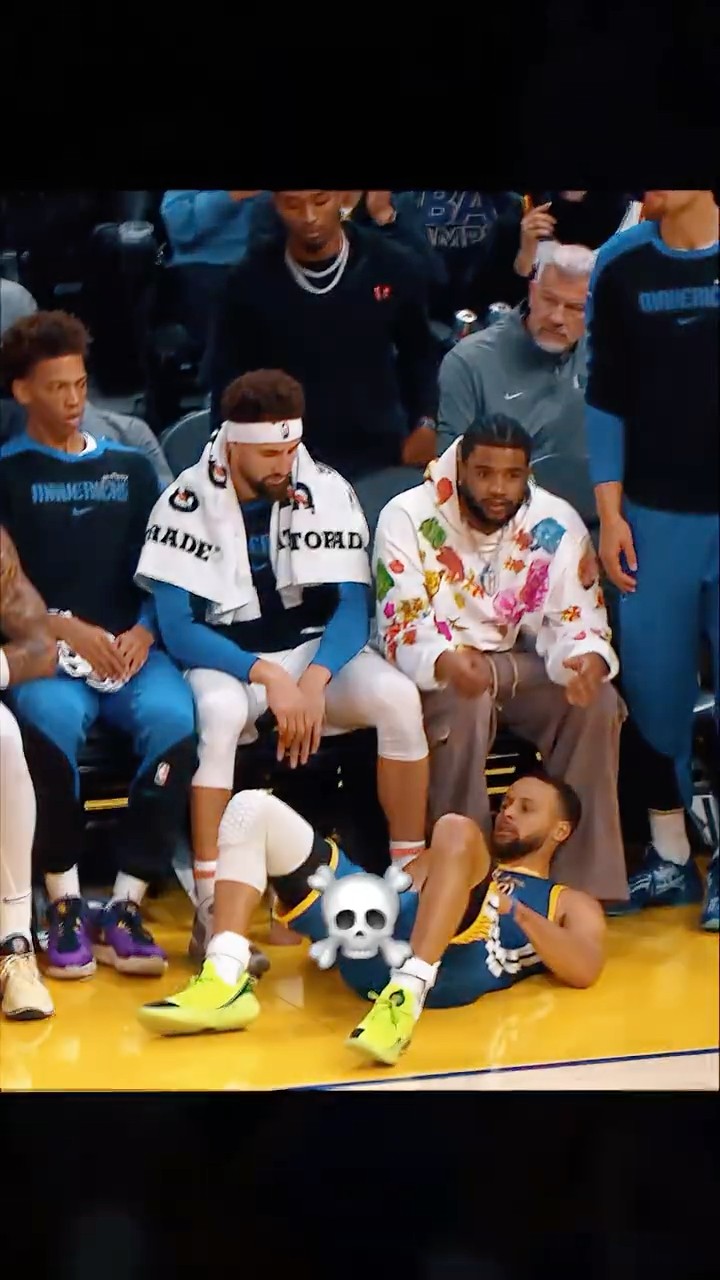 Klay just hates Curry ??
