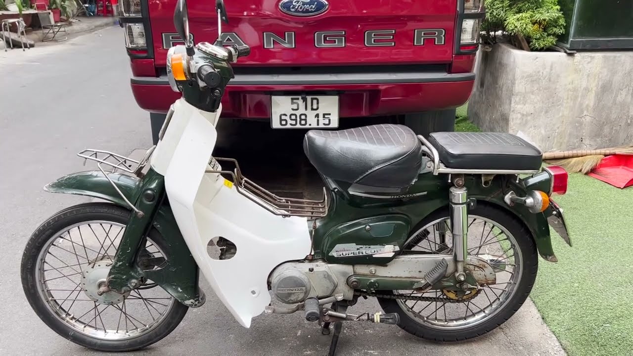 Loạt Honda Cub 82 gây sốt giá đắt đỏ đến trăm triệu đồng  Báo Dân trí