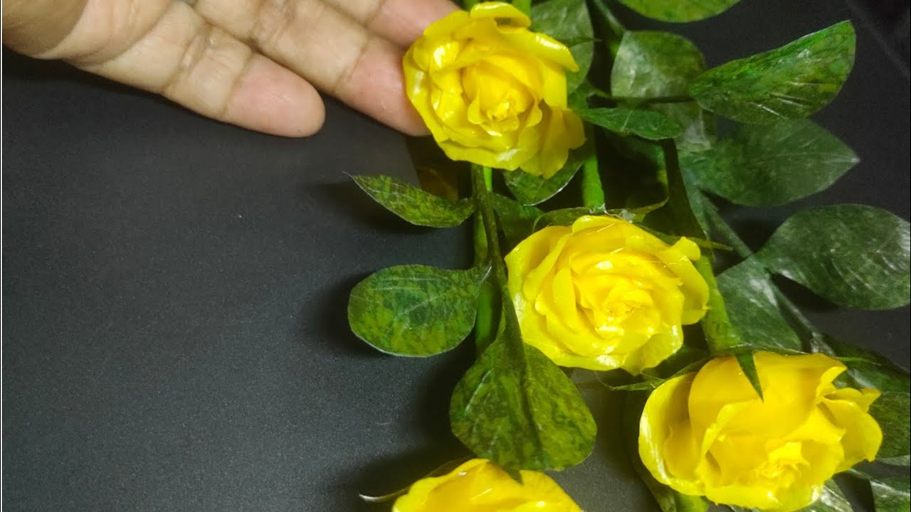 tutorial mawar super imut diameter 3.5 cm...dari plastik setrika