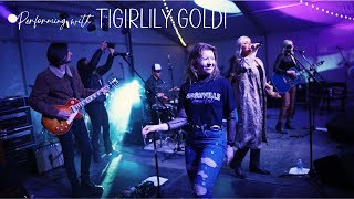 Performing with TIGIRLILY GOLD!