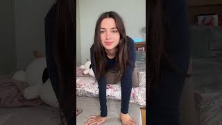 Kate Peri Pretty Ladies Live 705